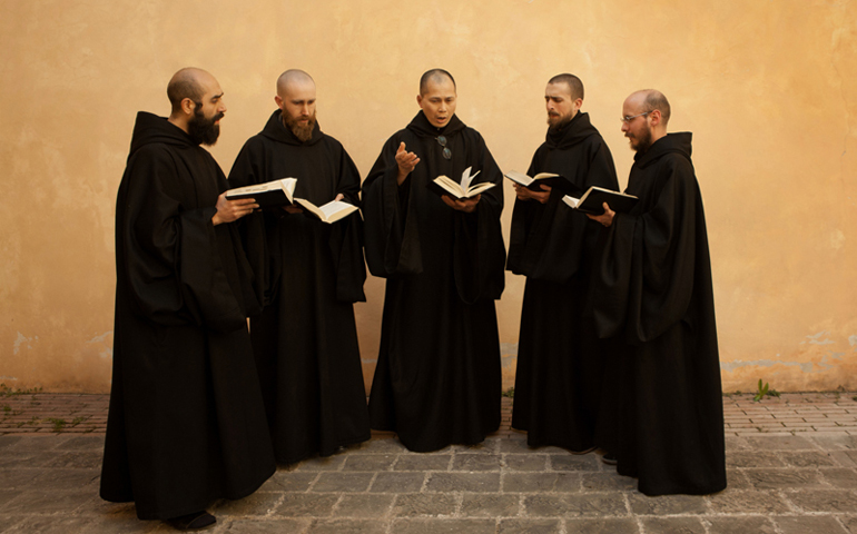 Gregorian Monks Chanting